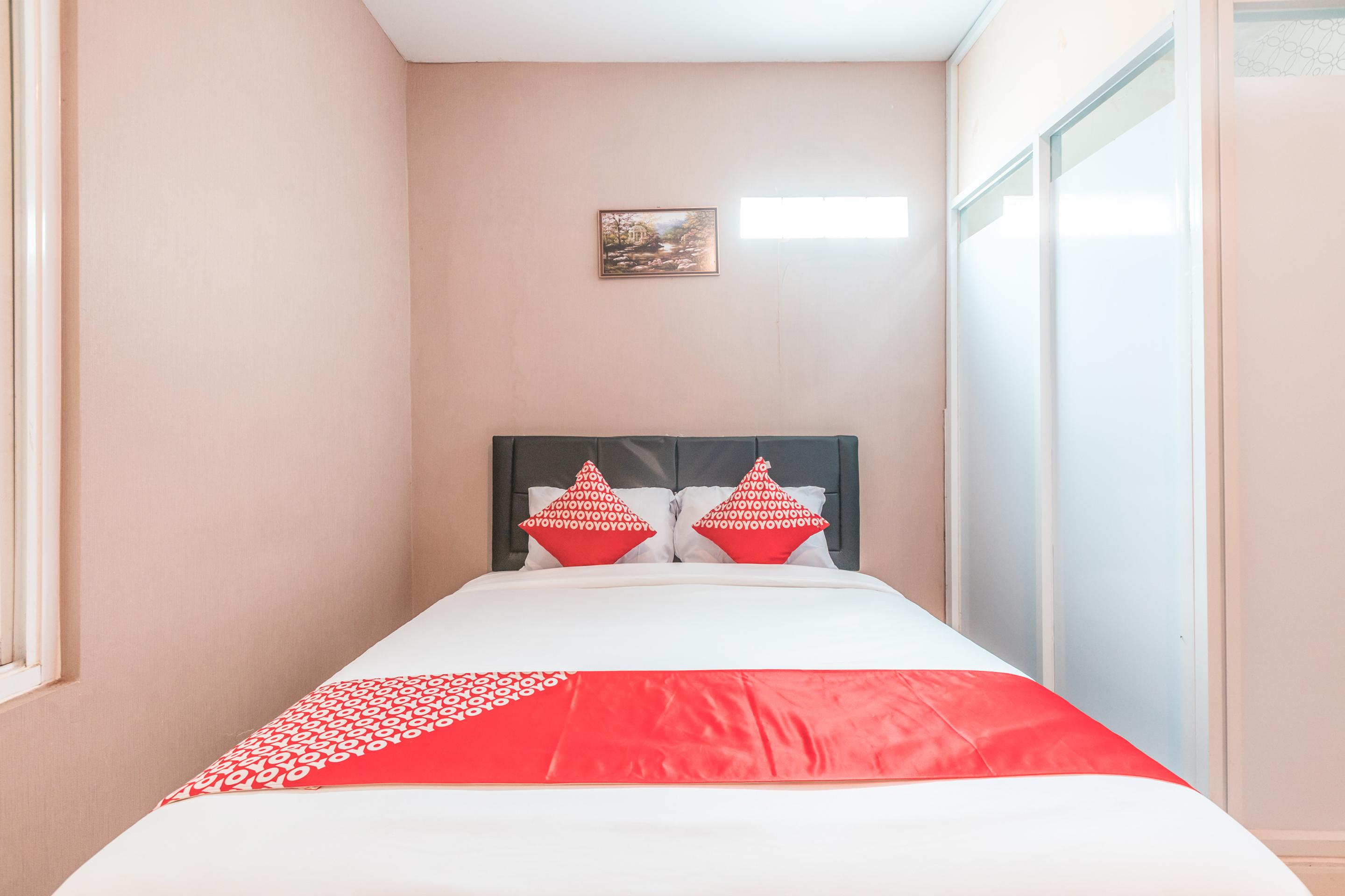 J&B Rooms Pramuka Jakarta Mitra Reddoorz Екстериор снимка