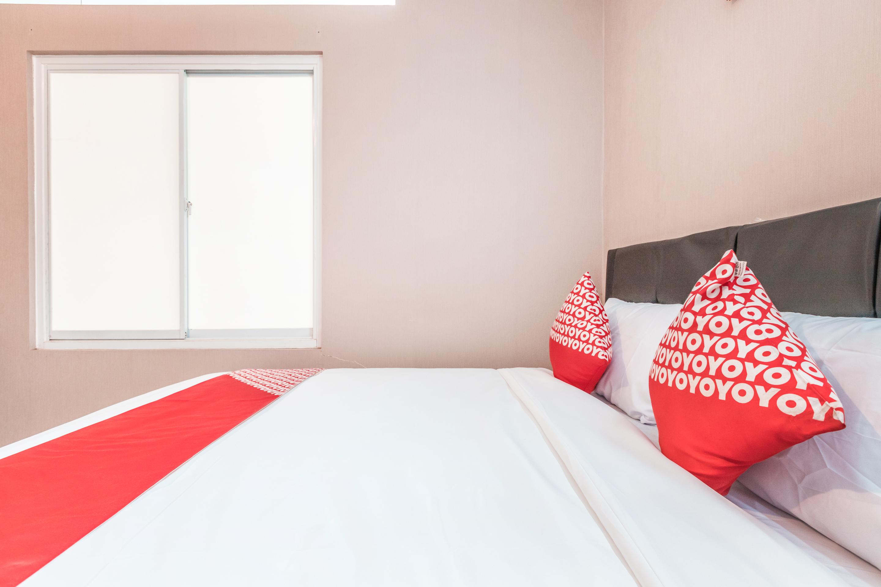 J&B Rooms Pramuka Jakarta Mitra Reddoorz Екстериор снимка